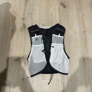 Salomon White Active Skin 8 Hydration Vest